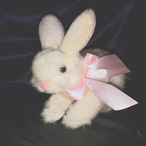 Animal adventure  small furry bunny. - Picture 1 of 5